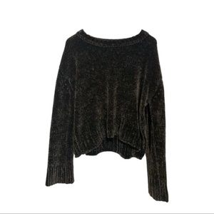 3/$30 𝅺Super soft Army green cropped sweater